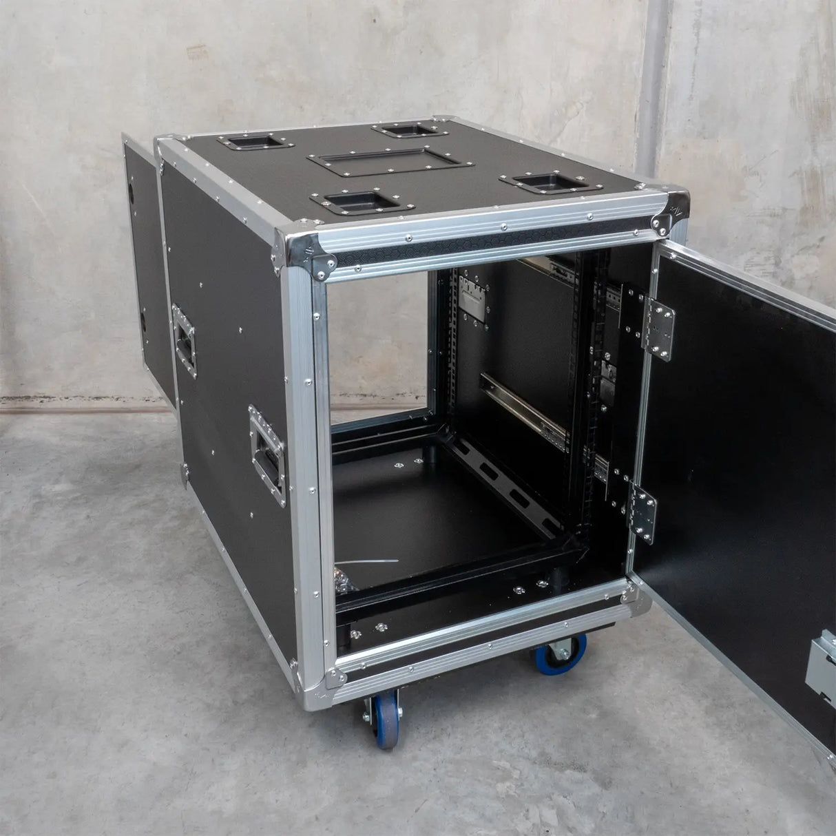 Titan AV 19" 12RU Slam Rack Road Case on Castors, Pro Series