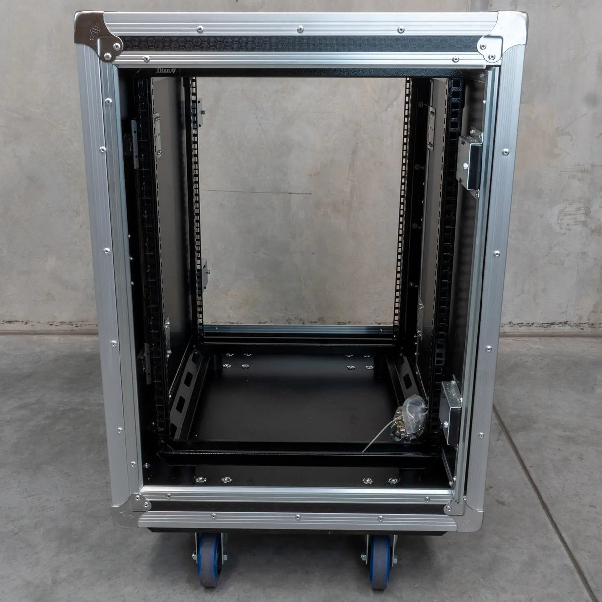 Titan AV 19" 14RU Slam Rack Road Case on Castors, Pro Series